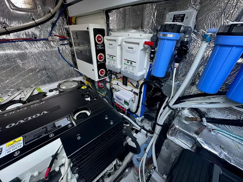 Slide: The Image of Cruisers 48 CANTIUS 2015 - 50