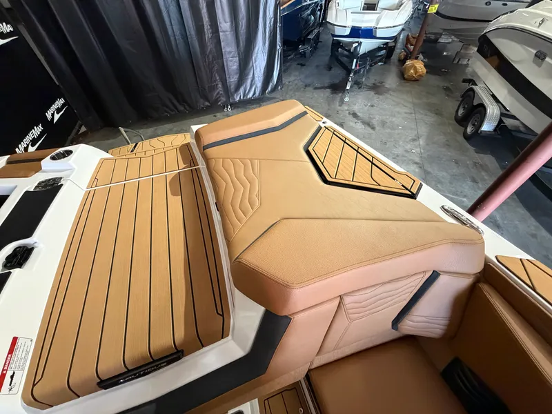 Slide: The Image of Nautique G23SUPER AIR 2026 - 17