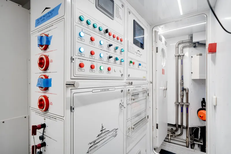 Slide: The Image of Azimut 36 METER 2024 - 139