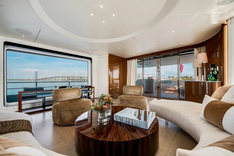 Slide: The Image of Azimut 36 METER 2024 - 57