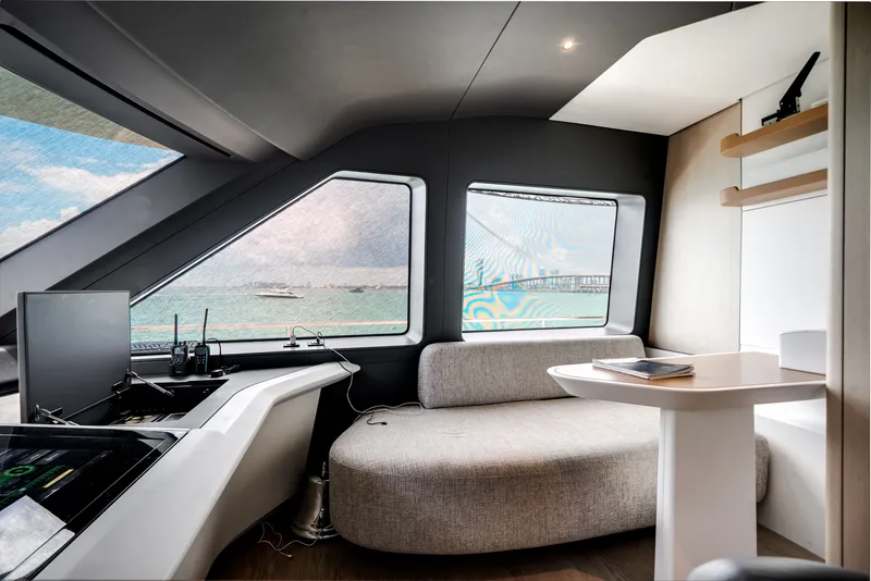 Slide: The Image of Azimut 36 METER 2024 - 82