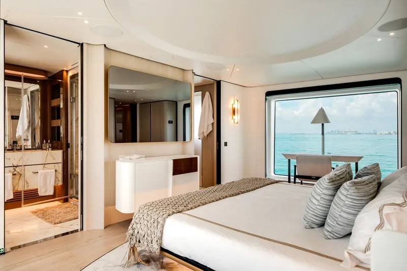 Slide: The Image of Azimut 36 METER 2024 - 86