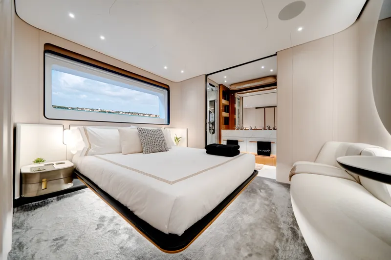 Slide: The Image of Azimut AZ36 2024 - 101