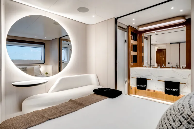 Slide: The Image of Azimut AZ36 2024 - 116