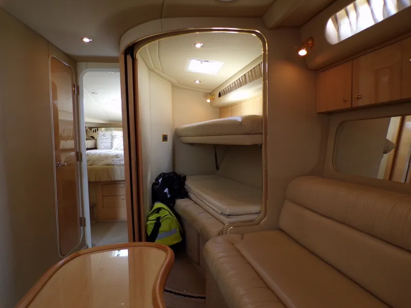 Slide: The Image of Sea Ray 410 EXPRESS 2000 - 39