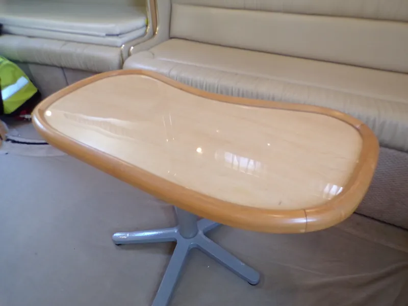 Slide: The Image of Sea Ray 410 EXPRESS 2000 - 51