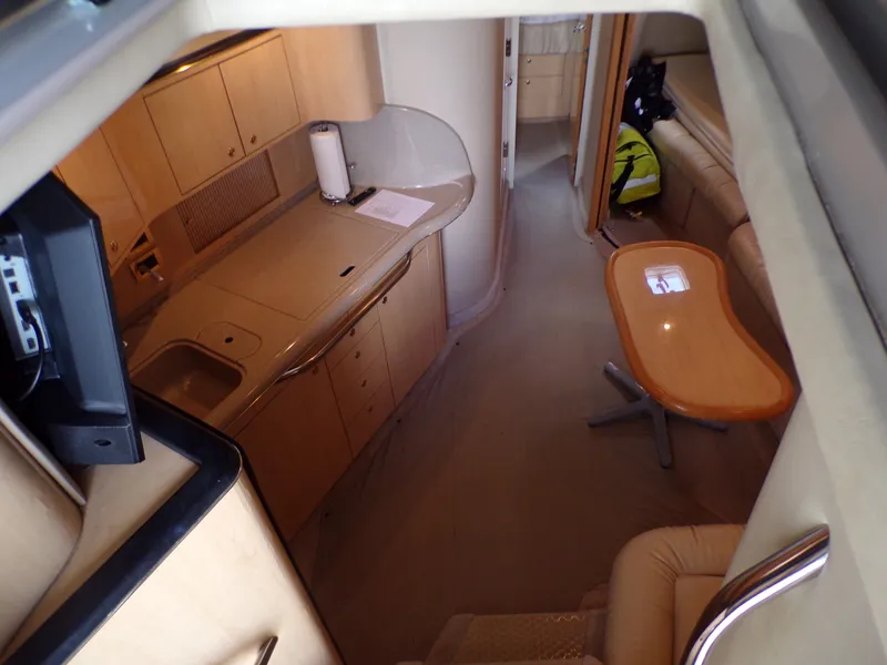 Slide: The Image of Sea Ray 410 EXPRESS 2000 - 63