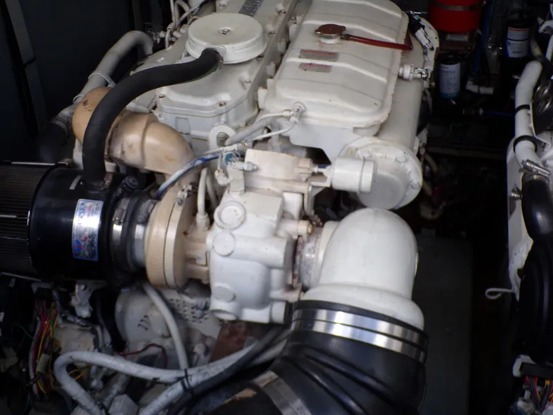Slide: The Image of Sea Ray 410 EXPRESS 2000 - 75