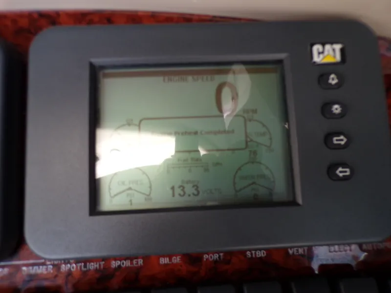 Slide: The Image of Sea Ray 410 EXPRESS 2000 - 86