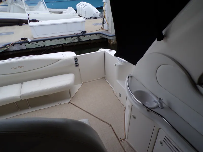Slide: The Image of Sea Ray 410 EXPRESS 2000 - 93