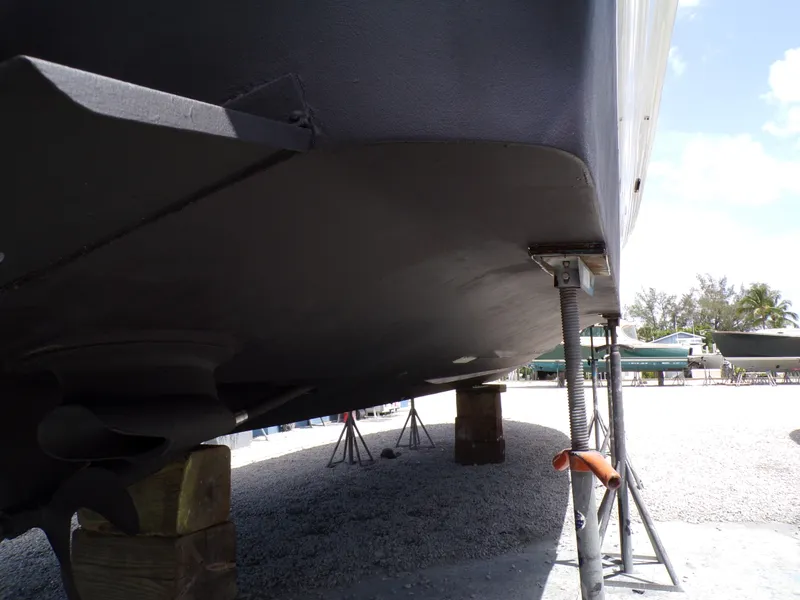 Slide: The Image of Sea Ray 410 EXPRESS 2000 - 102