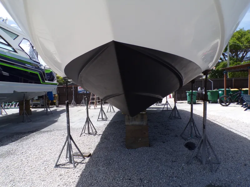 Slide: The Image of Sea Ray 410 EXPRESS 2000 - 4