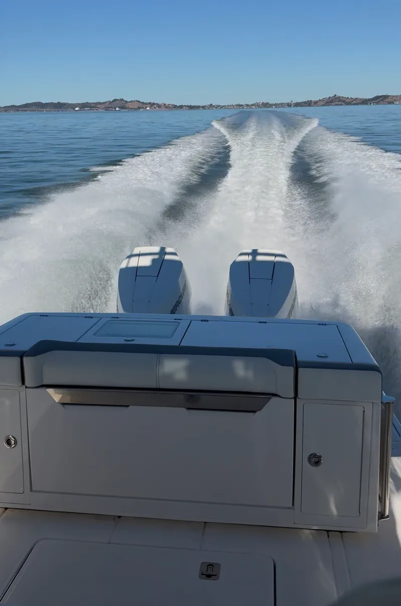 Slide: The Image of Tiara 34 LS 2024 - 5