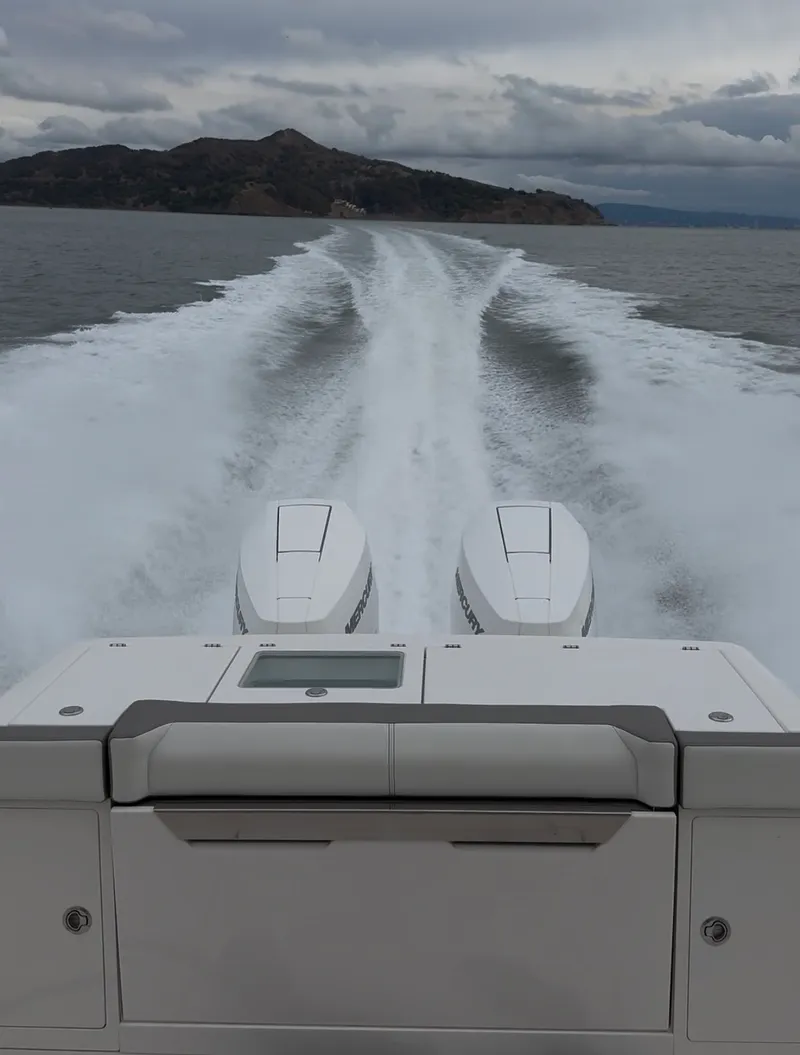 Slide: The Image of Tiara 34 LS 2024 - 6