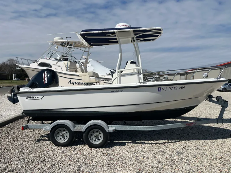 The Image of Boston Whaler 190 OUTRAGE 2021 - 0