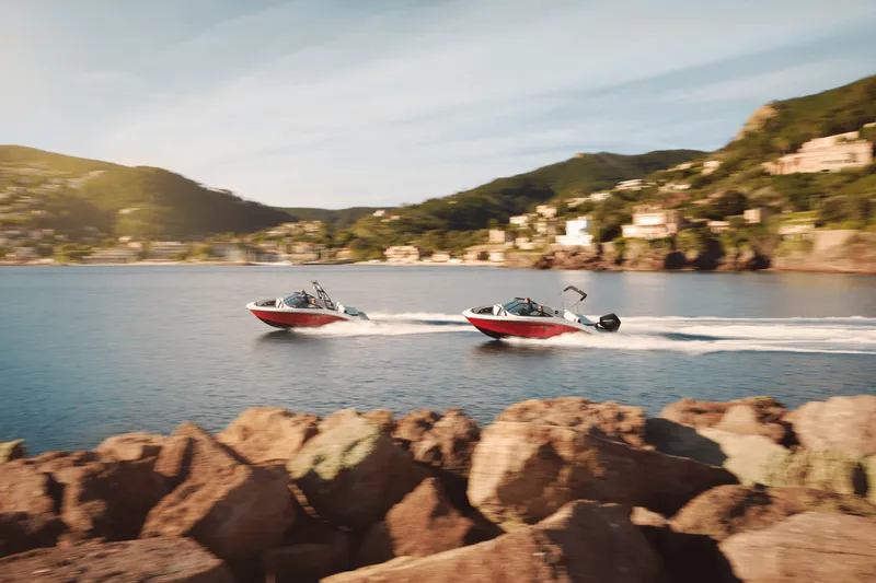 Slide: The Image of Sea Ray SPX 210 Outboard 2026 - 33