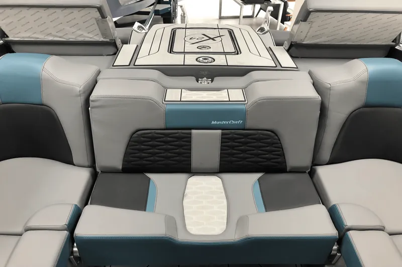 Slide: The Image of Mastercraft X24 2025 - 25