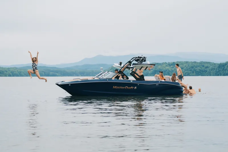 Slide: The Image of Mastercraft X24 2025 - 28