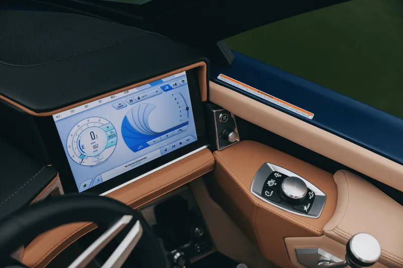 Slide: The Image of Mastercraft X24 2025 - 41