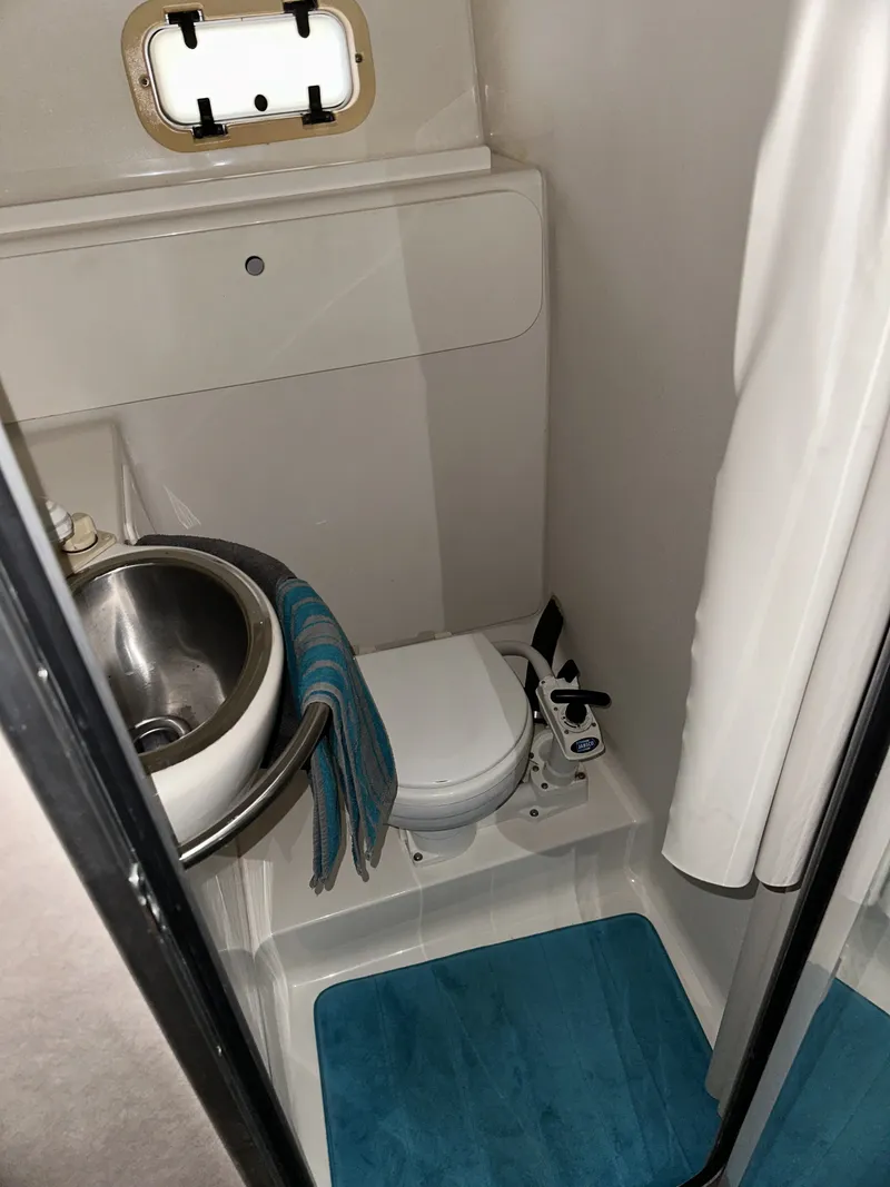 Slide: The Image of Maxum 3200 SCR 1995 - 18