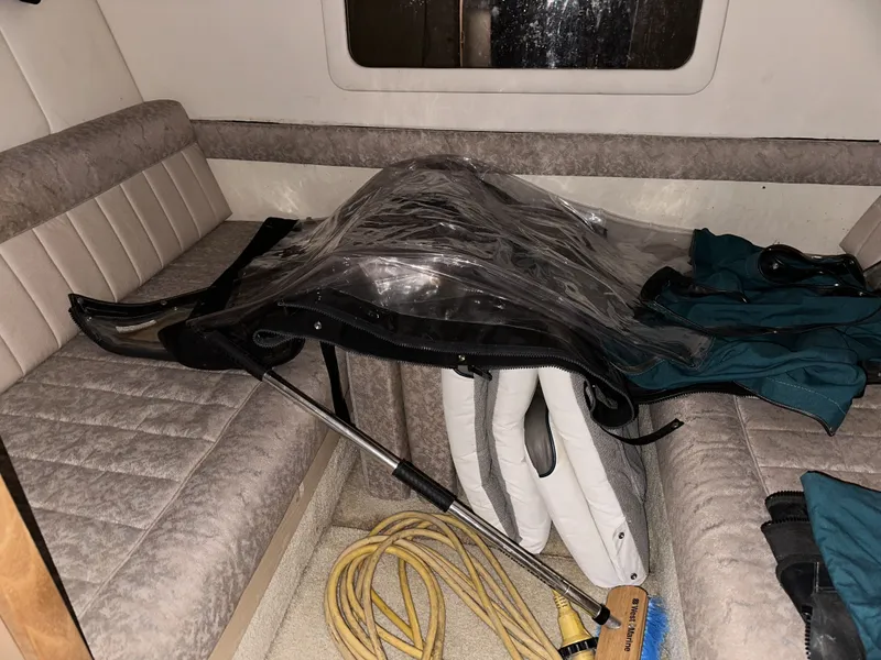 Slide: The Image of Maxum 3200 SCR 1995 - 26