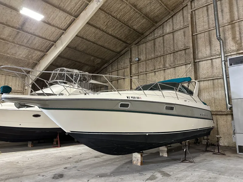 Slide: The Image of Maxum 3200 SCR 1995 - 7