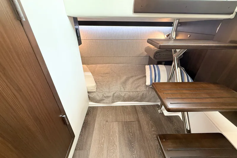 Slide: The Image of Cruisers 34 GLS 2026 - 52