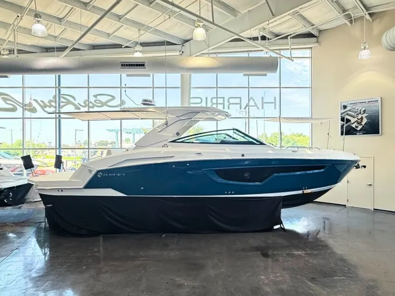 The Image of Cruisers 34 GLS 2026 - 0