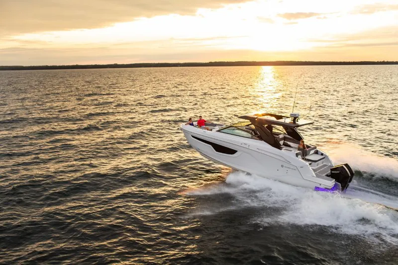 Slide: The Image of Cruisers 34 GLS 2026 - 9