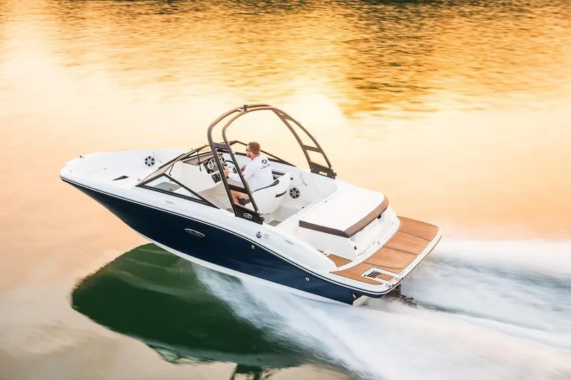 Slide: The Image of Sea Ray SPX 190 2023 - 1