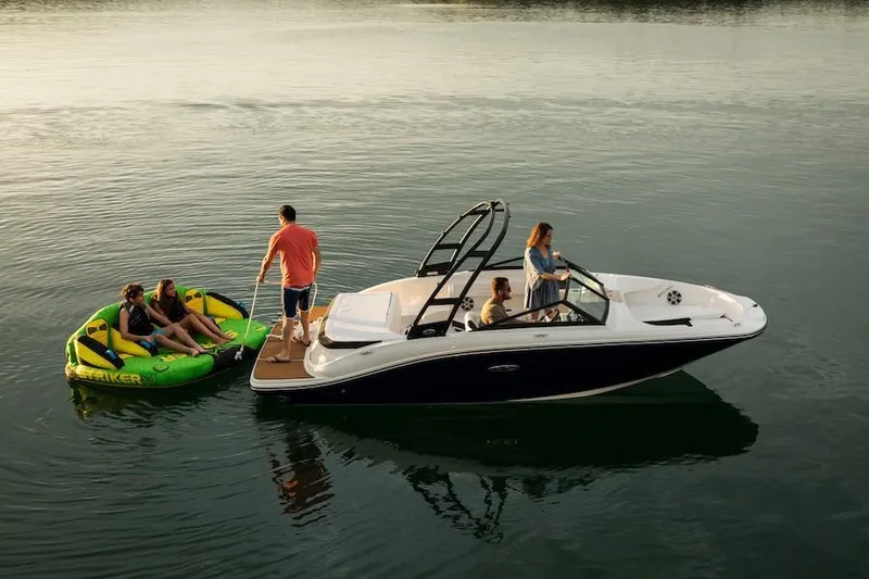 Slide: The Image of Sea Ray SPX 190 2023 - 5