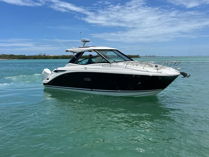 Slide: The Image of Sea Ray Sundancer 320 Outboard 2026 - 26