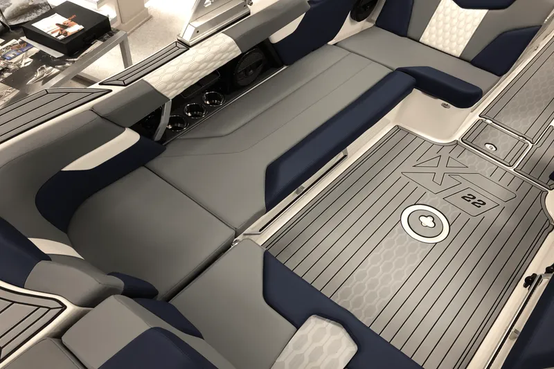 Slide: The Image of Mastercraft XT22 2025 - 16