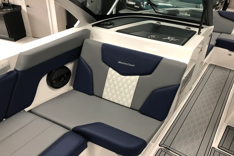 Slide: The Image of Mastercraft XT22 2025 - 18