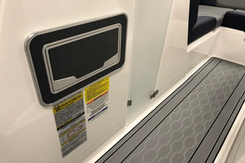 Slide: The Image of Mastercraft XT22 2025 - 22