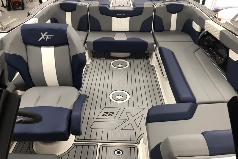 Slide: The Image of Mastercraft XT22 2025 - 27