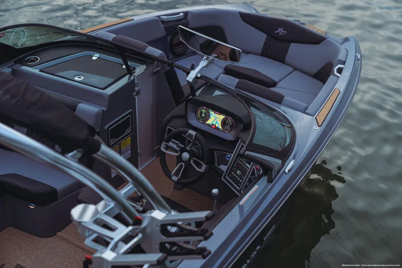 Slide: The Image of Mastercraft XT22 2025 - 36