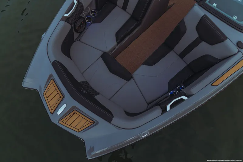 Slide: The Image of Mastercraft XT22 2025 - 38