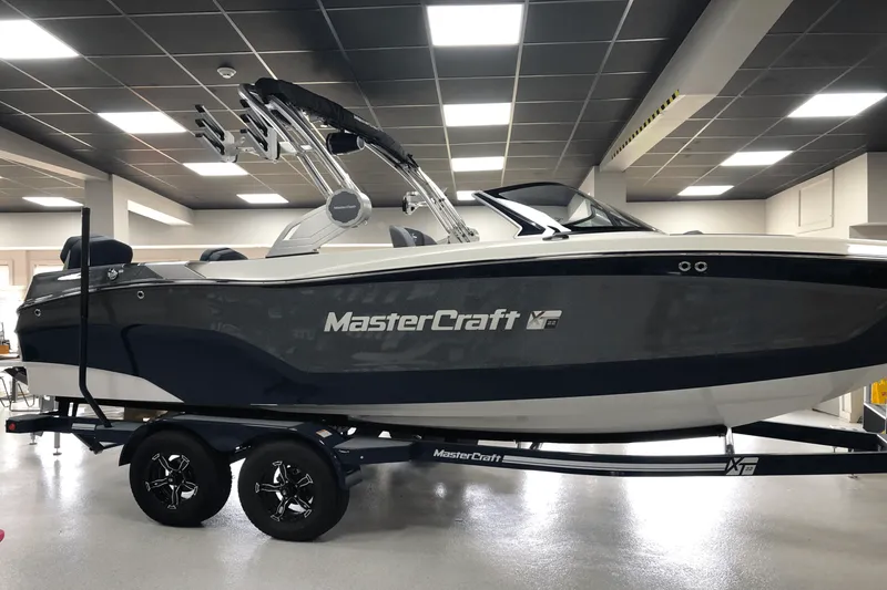 Slide: The Image of Mastercraft XT22 2025 - 8