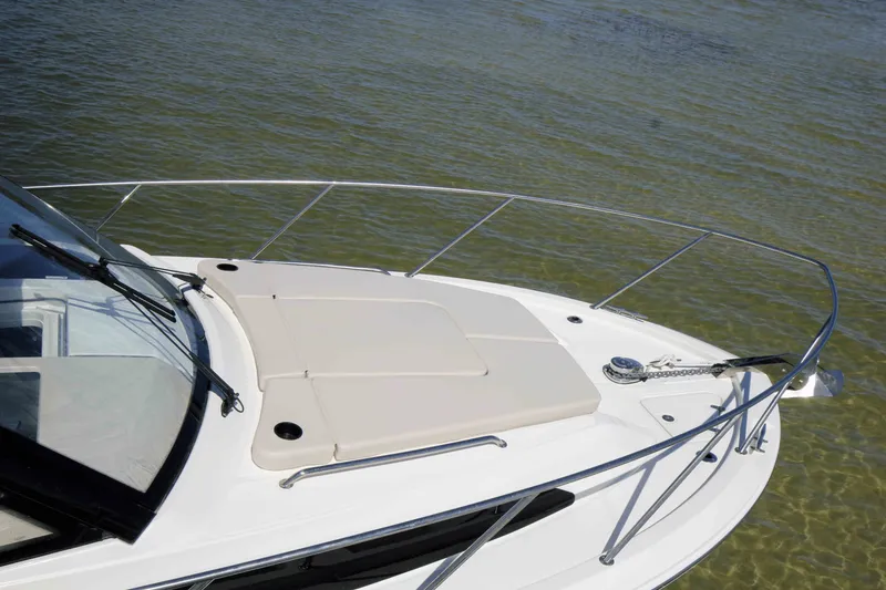Slide: The Image of Boston Whaler 325 Conquest 2026 - 43