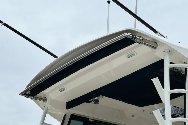 Slide: The Image of Boston Whaler 325 Conquest 2026 - 57