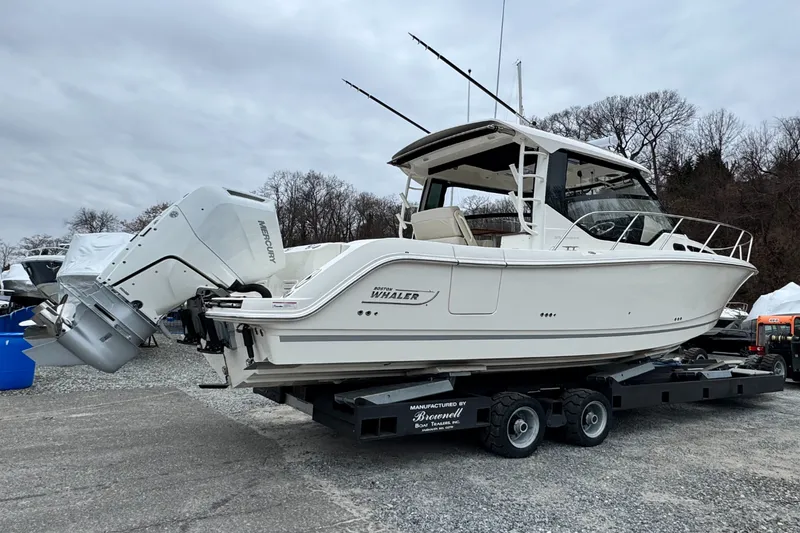 Slide: The Image of Boston Whaler 325 Conquest 2026 - 61