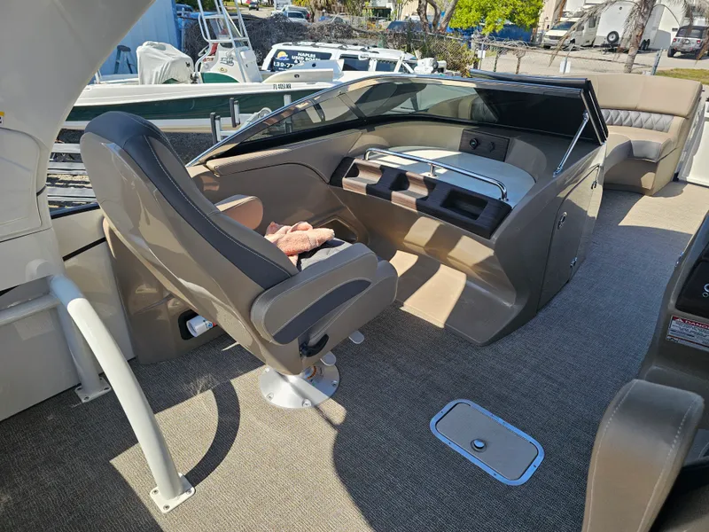 Slide: The Image of Bennington 27QZ 2025 - 22