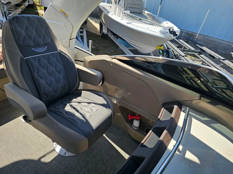 Slide: The Image of Bennington 27QZ 2025 - 35