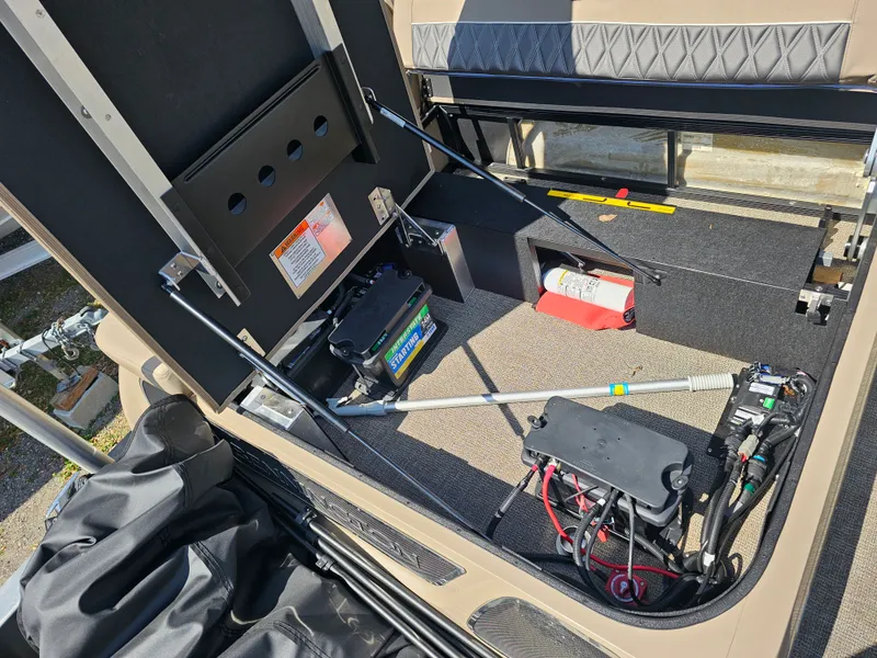 Slide: The Image of Bennington 27QZ 2025 - 37