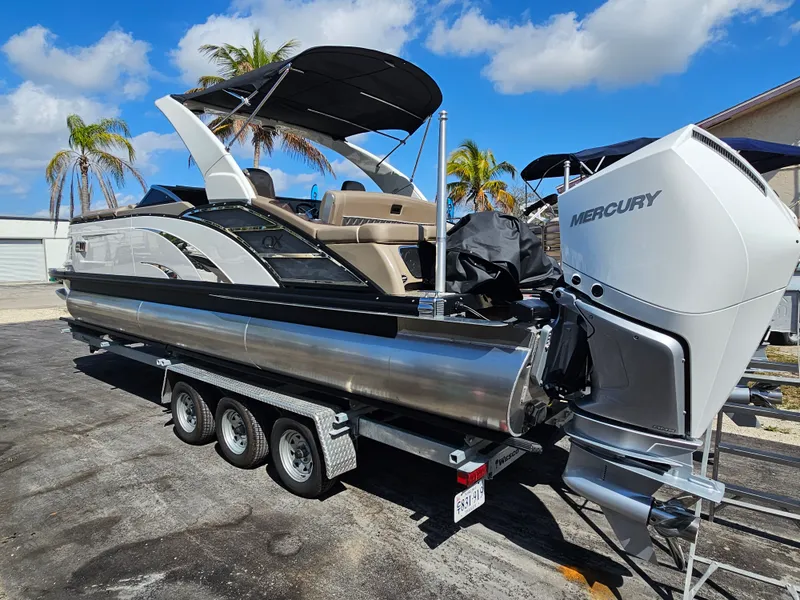 Slide: The Image of Bennington 27QZ 2025 - 7