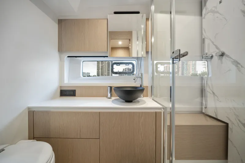 Slide: The Image of Azimut 53 FLY 2023 - 26