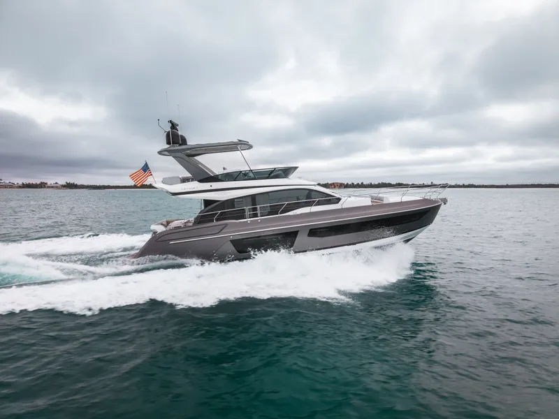 Slide: The Image of Azimut 53 FLY 2023 - 2