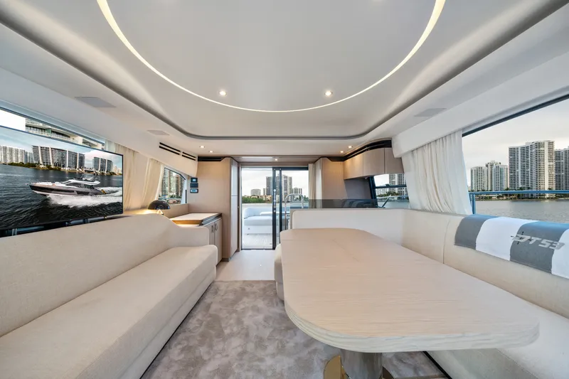 Slide: The Image of Azimut 53 FLY 2023 - 37