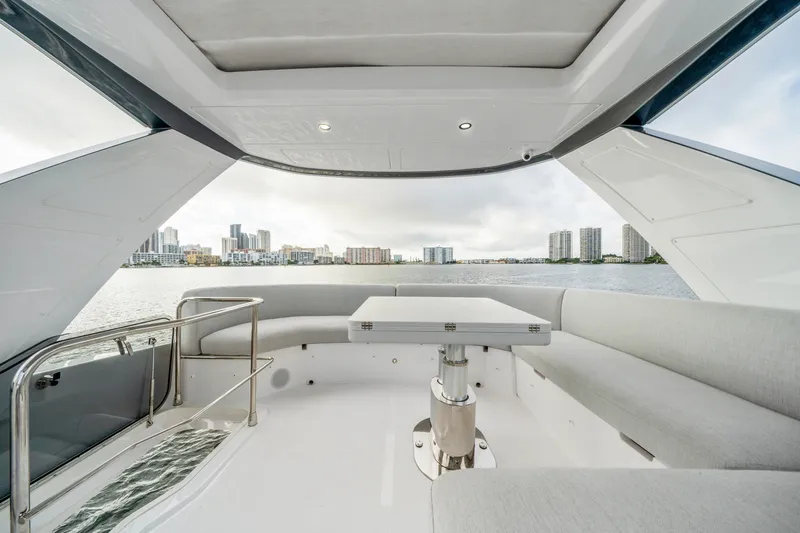 Slide: The Image of Azimut 53 FLY 2023 - 49